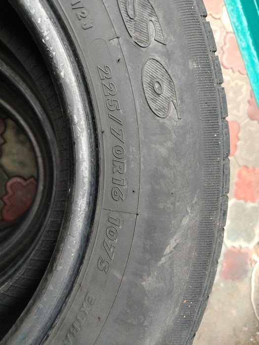 Продам шины срочно