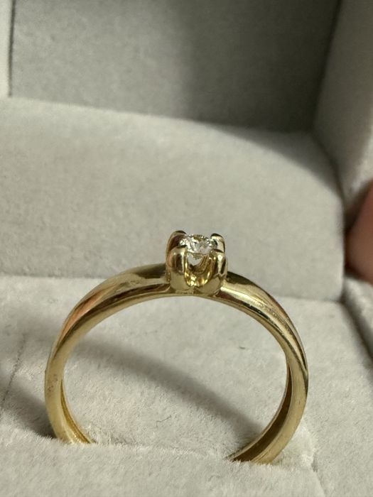 Бриллиантовое кольцо