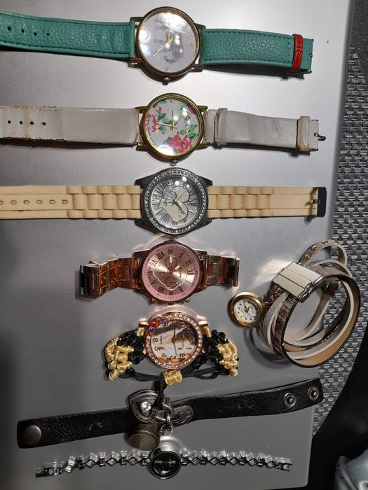 Швейцарски ръчен, японски кварцов и дамски часовници
