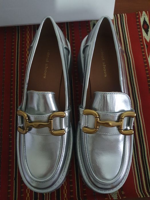 Mocasini noi argintii