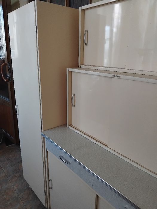 Продаю кухонную мебель производство России