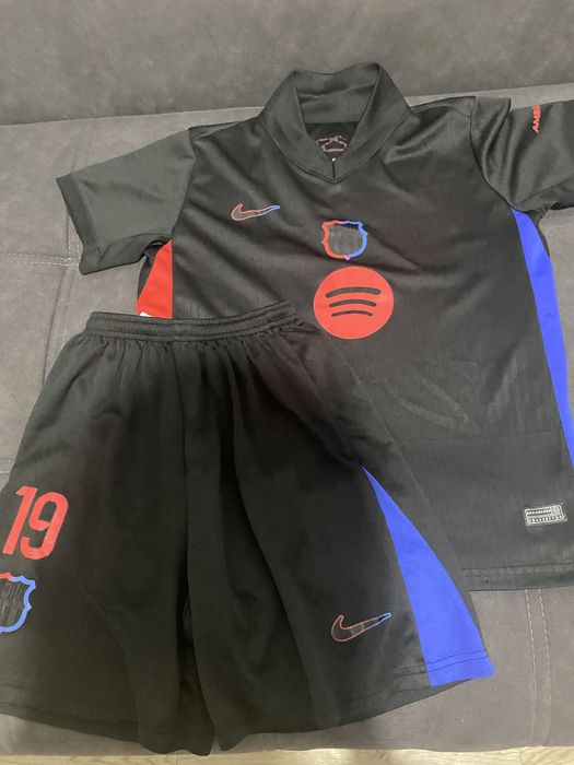 Форма фудбольная