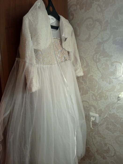 Платье7-9 лет размер 38