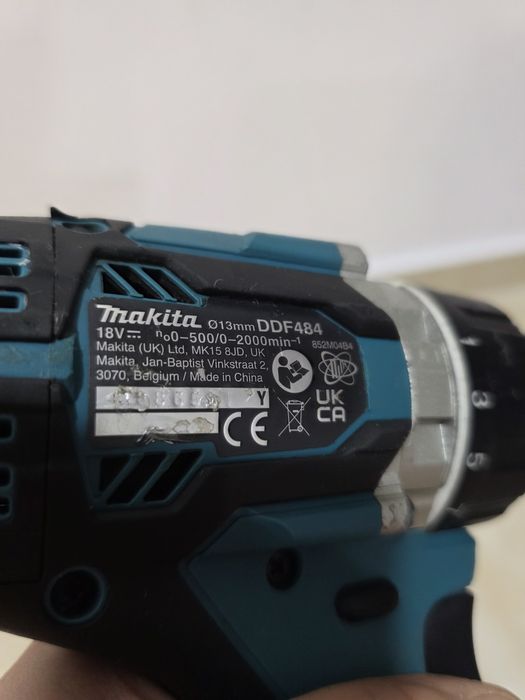 Autofiletanta masina de însurubat Makita DDF 484