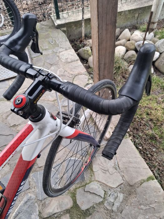 Vând bicicletă cursieră