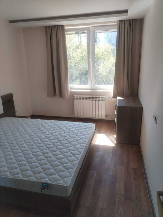 Дава се под наем Тристаен апартамент в София, Младост 1 - 100 кв.м за 1047.03 € - Снимка #3