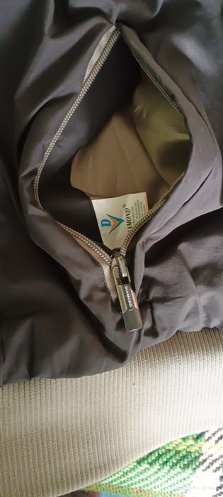 Продавам 2 мъжки якета