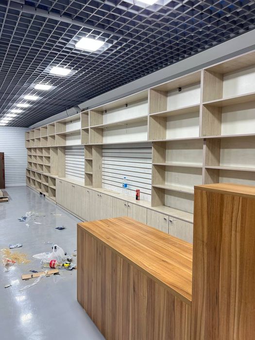 Vitirina magazin 12 m uzligi  2.4 m bo'yiga.