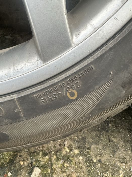 Джанти с гуми 19 спорт пакет само задните гуми са добри