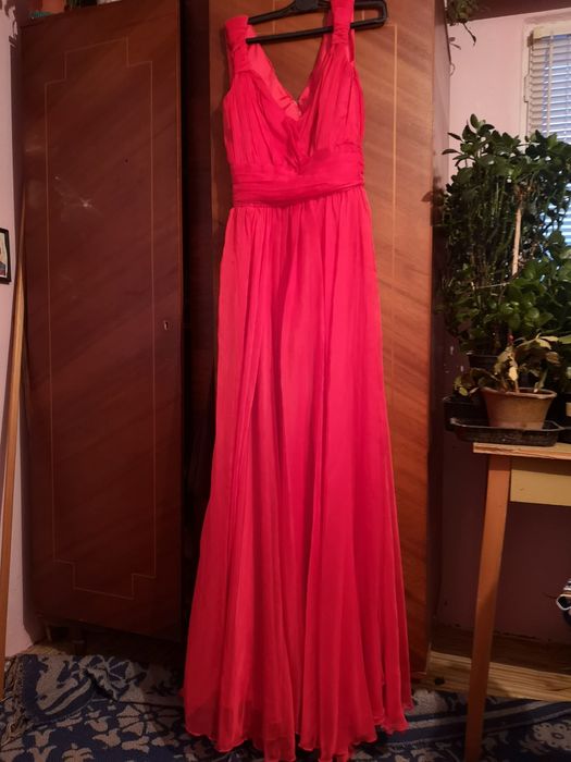 Rochie roșie superba