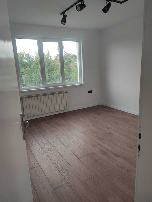 Дава се под наем Къща в с. Мировяне, Област София-град - 200 кв.м за 1390 € - Снимка #15