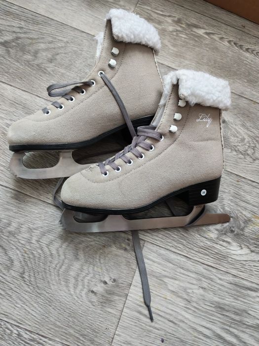 Коньки женские утепленные