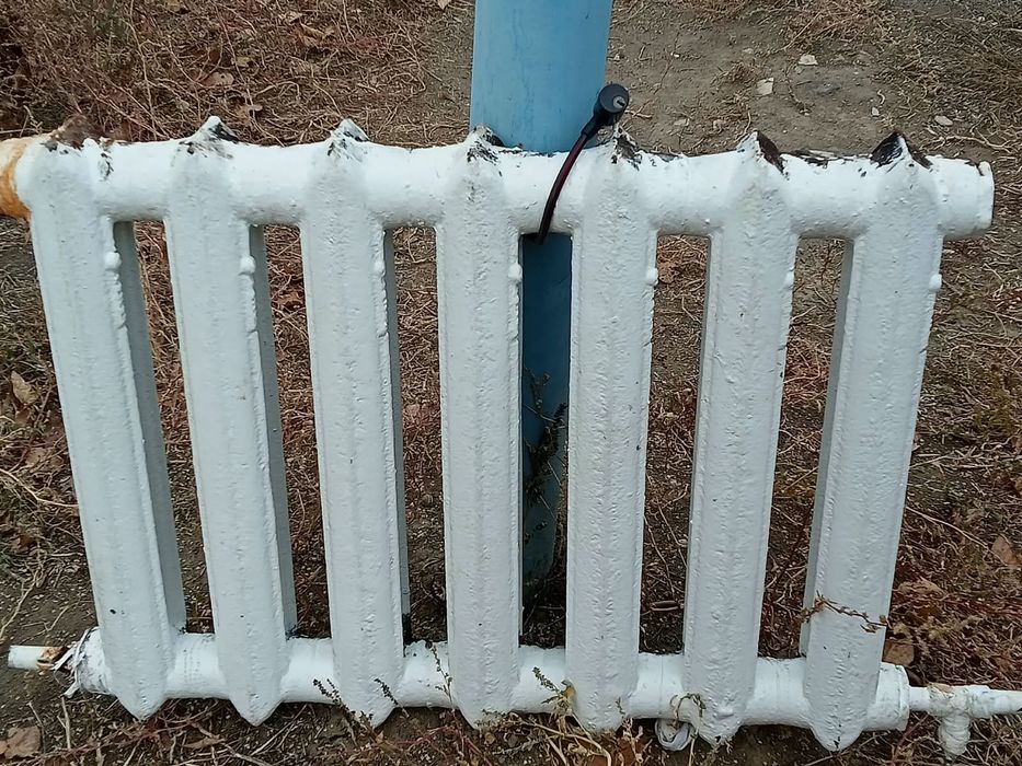 Батарея чугунная