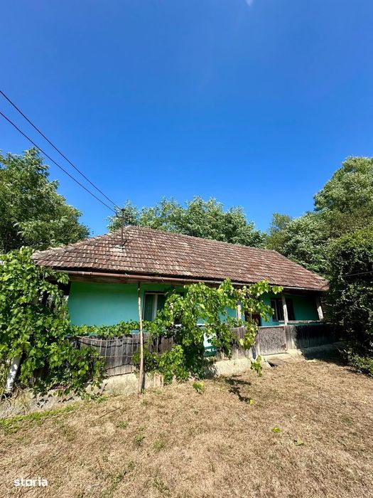 Casa rustica cu teren de 935 mp, front stradal mare – Mintiu Gherlii