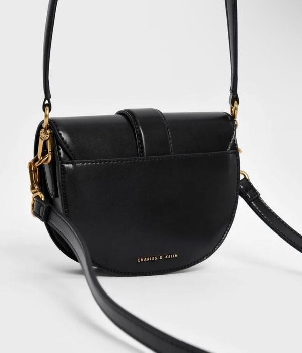 Сумка Charles & Keith