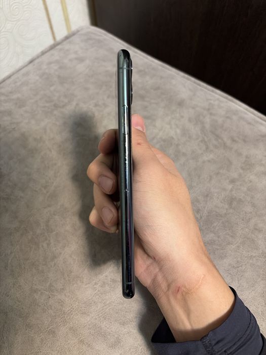 Продам айфон 11 про макс