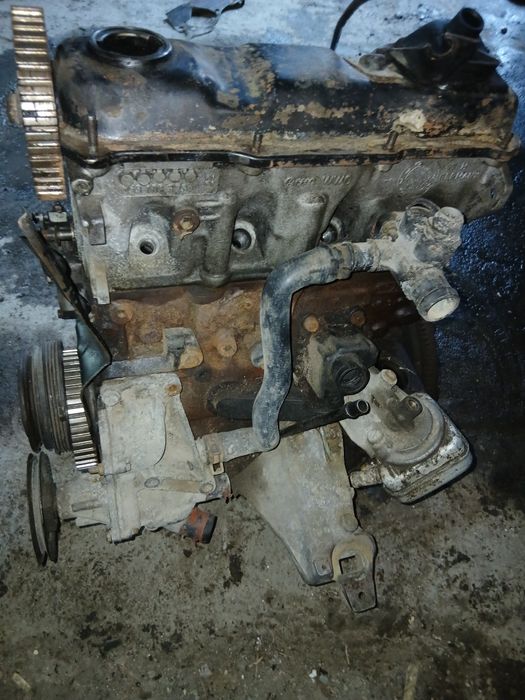 Продам запчасти на ауди 80