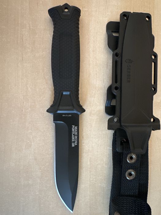 Тактически нож и нож за оцеляване, фиксирано острие, черен, 24.8 см.