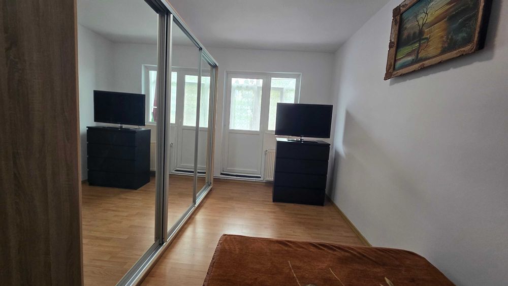 Garsonieră de închiriat, 28mp, Etaj 1, Hunedoara