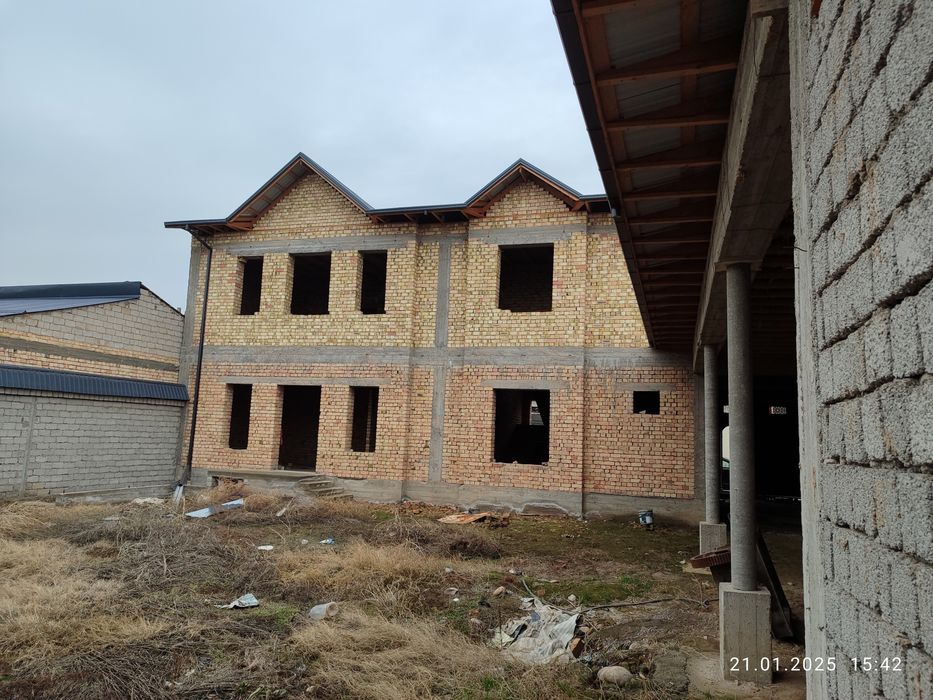 Yangi qurilgan uchaska arendaga (sklad)