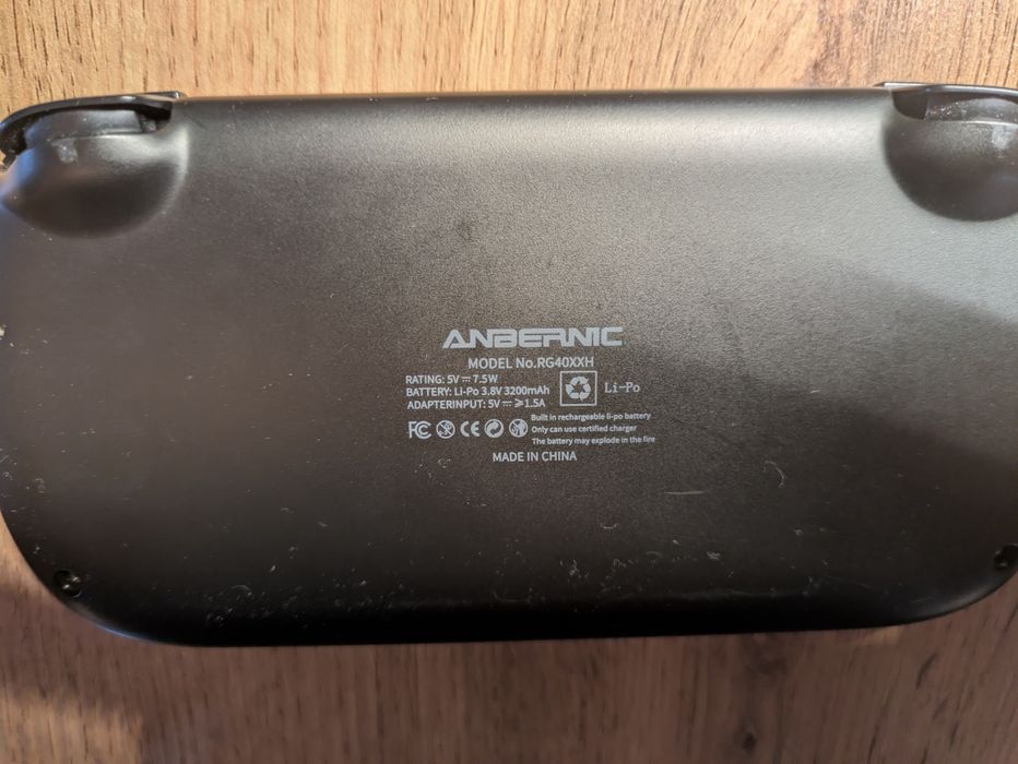 Ретро-консоль Anbernic RG40XXH