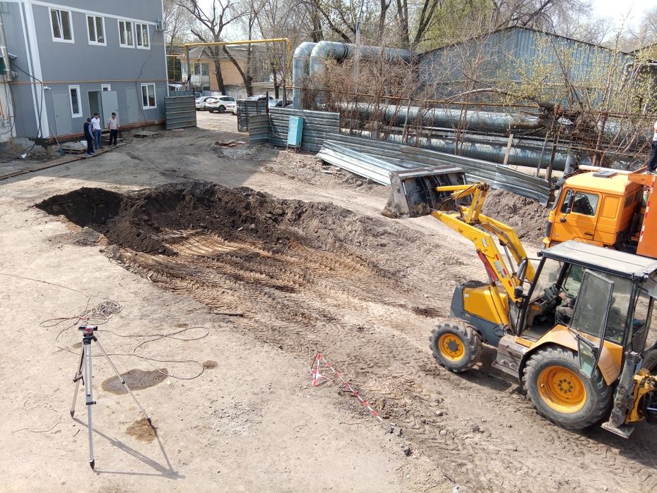 Аренда экскаватора 3 в 1 с водителем