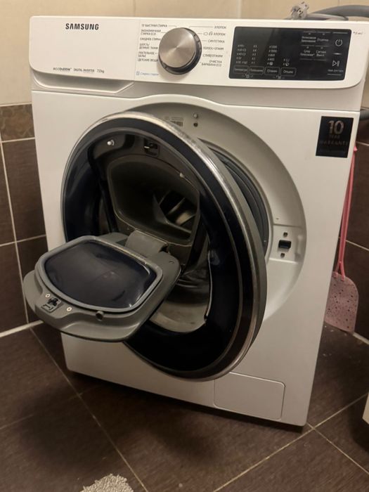 Продам стиральную машинку Samsung