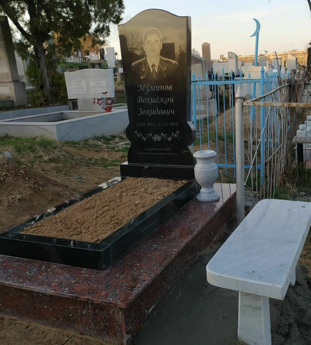 Изготовление гранитных памятников, собственная производства