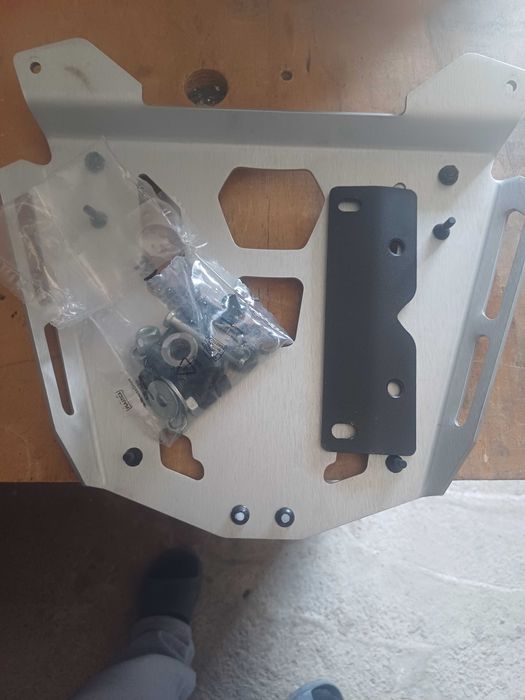 Крепление топкейса