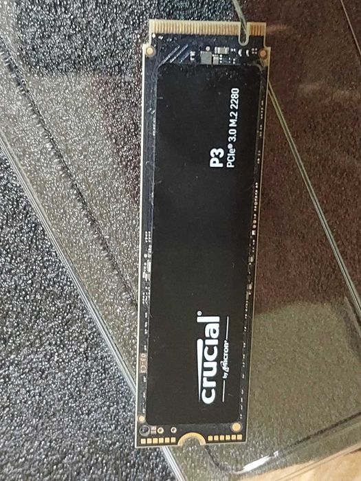 1TB M.2 NVMe - Crucial P3, Samsung