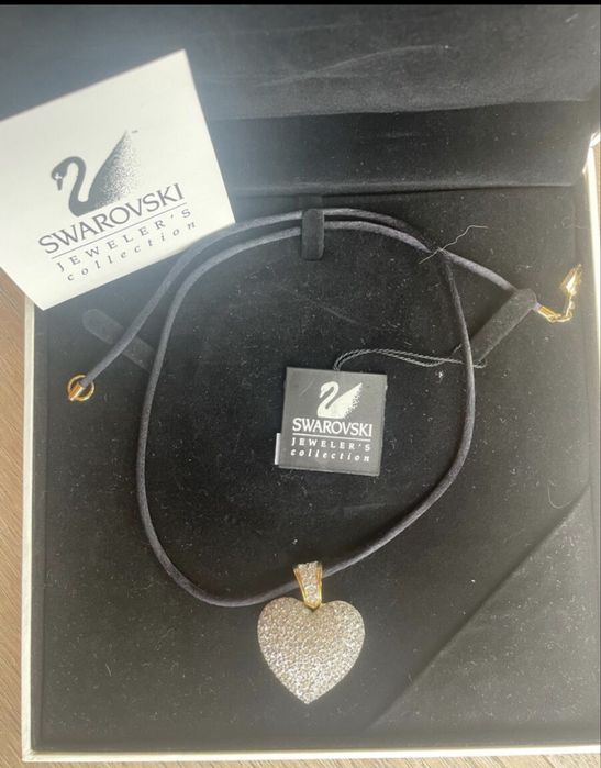 Swarovski колие със сърце