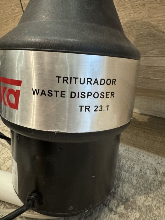 Измельчитель пищевых отходов