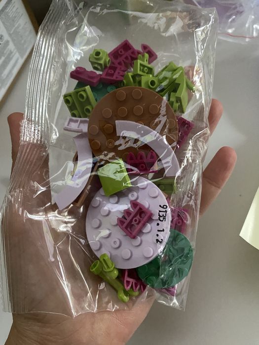 Конструктор – креативен 3D комплект за деца „Цветя“ – 172 елемента