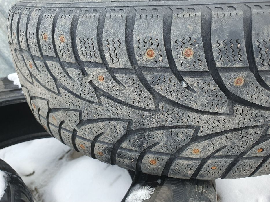 Продам шины зимние