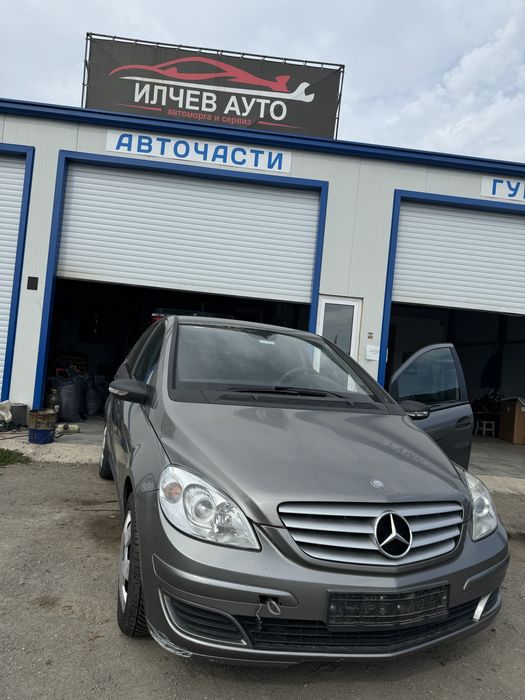 Mercedes-Benz B 180 цди на части.