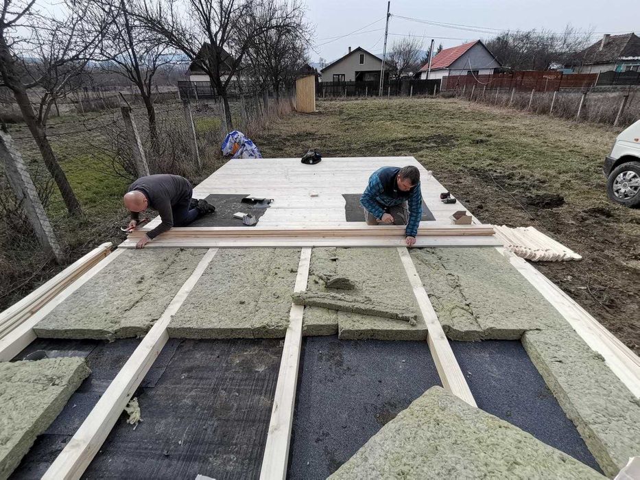 Casa de lemn 8x4 metri cu terasa acoperita, cu ECHIPAMENT COMPLET