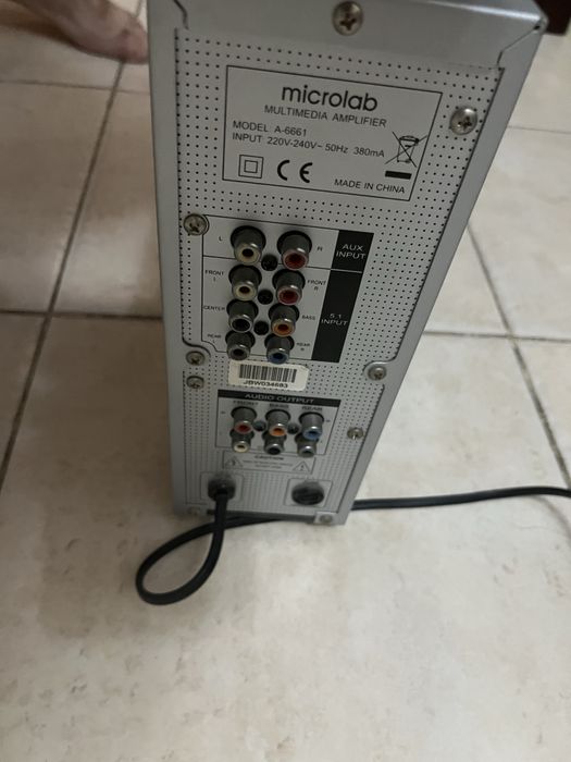 продам усилитель колонки Microlab