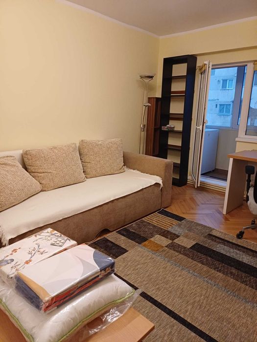 Apartament 1 cameră de închiriat – zona Complex Studențesc