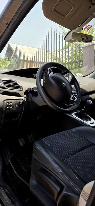 Renault Scenic 1.4