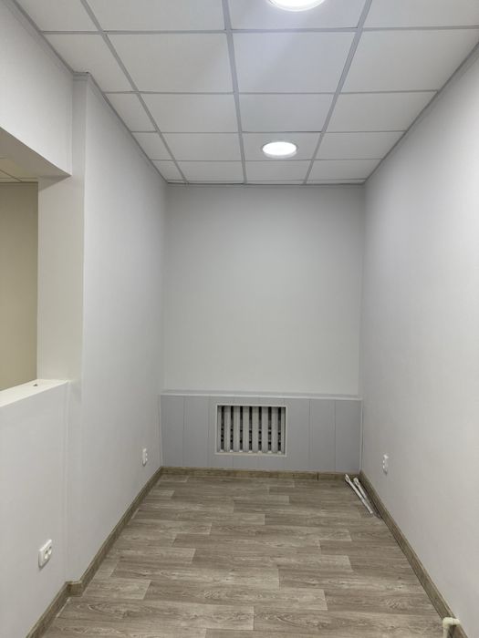 Сдается помешение под офис певый этаж Чиланзар