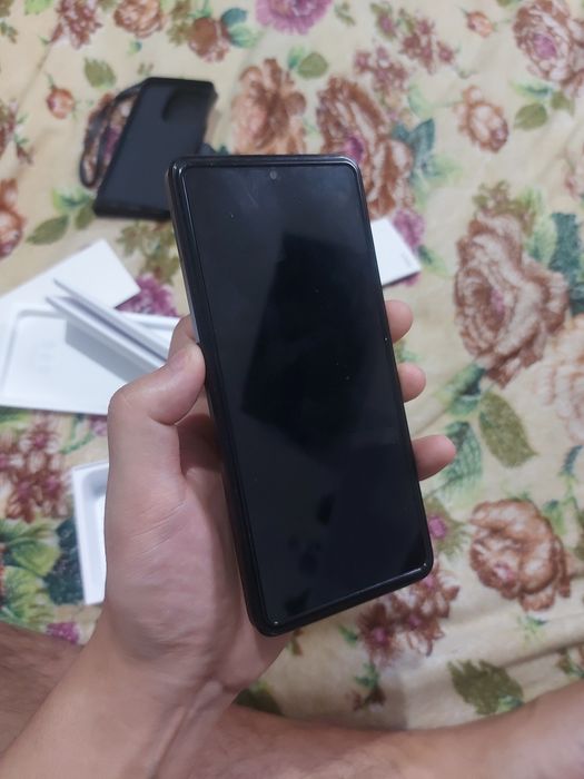 Продам oppo A3x В хорошем состоянии