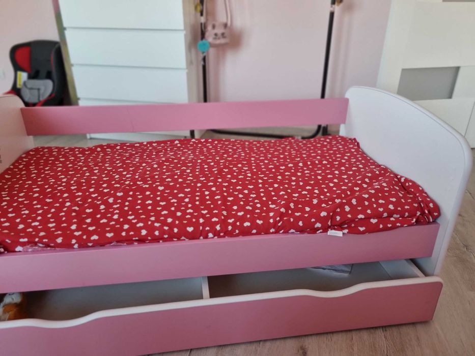 De vanzare pat fetite - 2 bucati