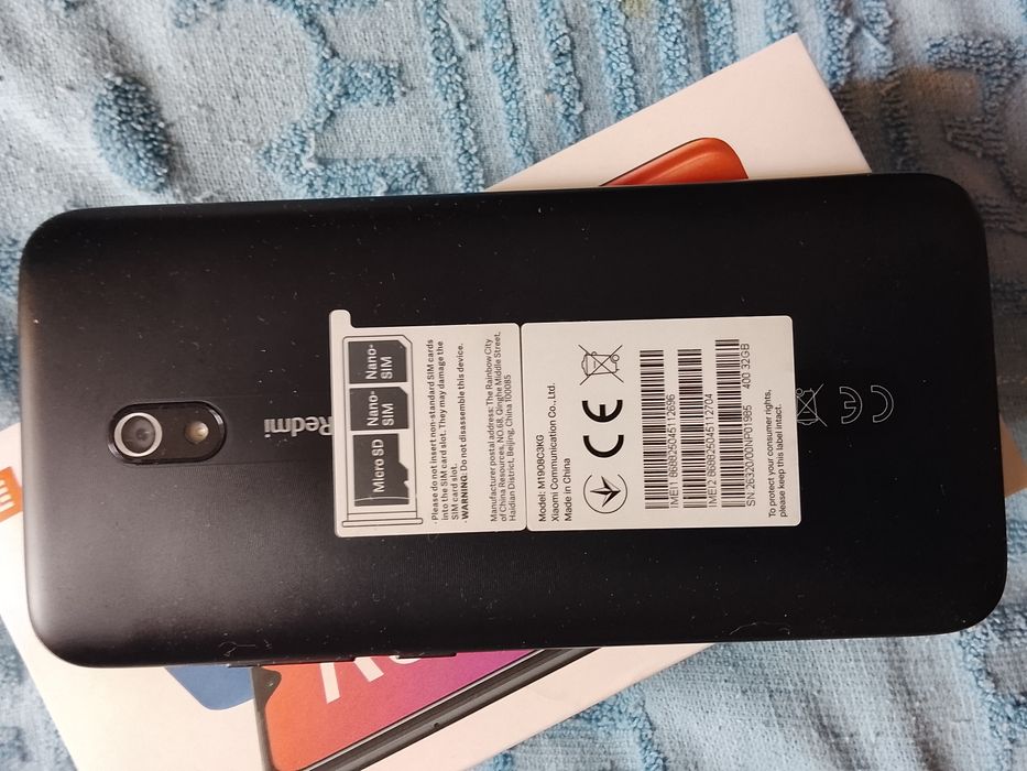 Продам телефон редми