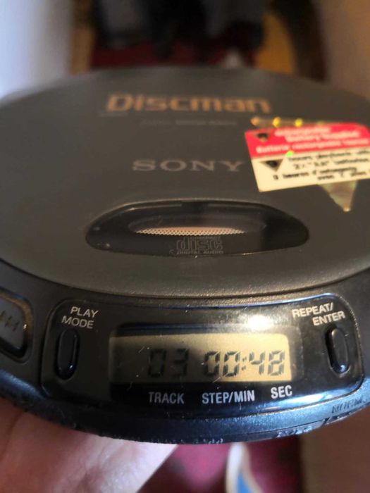 Дискмен Sony D-153