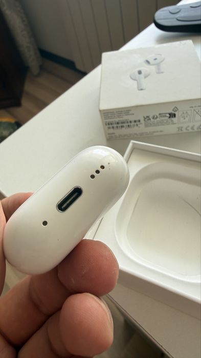 Airpods 4 anc кейс