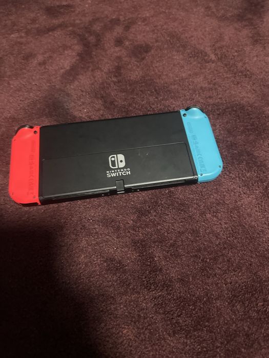 Nintendo switch oled cu geanta si jocul minecraft