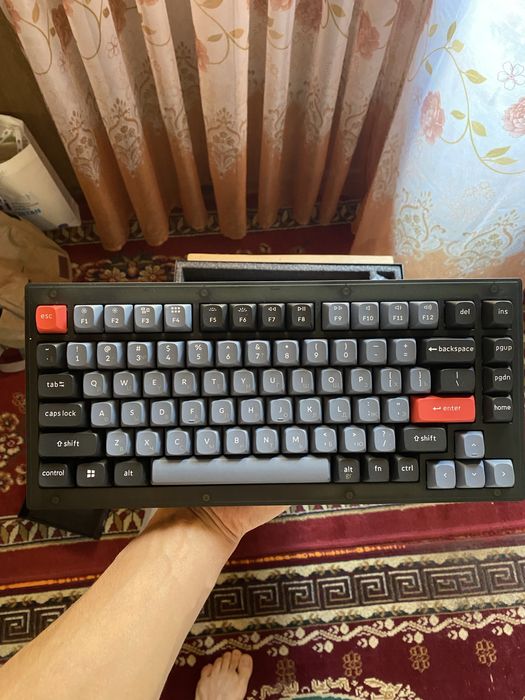Механическая клавиатура Keychron V1
