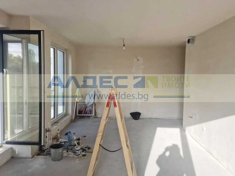 Продава се Тристаен апартамент в София, Хладилника - 92 кв.м за 2924 €/кв.м - Снимка #3