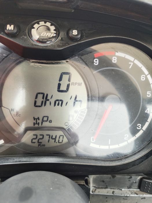 Vând sau schimb cu Outlander