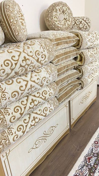 Ko’rpacha sandiq komplekt sotiladi yengidey